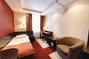 Deryabin  Hotel