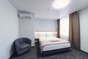 Deryabin  Hotel