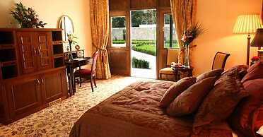 Lough Rynn Castle