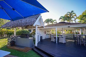 The Black Pearl Beach Side Apartments