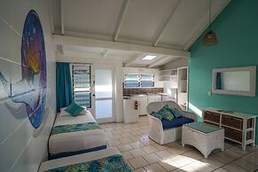 The Black Pearl Beach Side Apartments