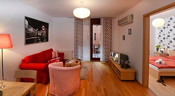 Aboriginal Budapest Apartments