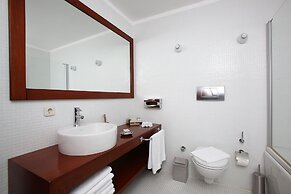 No 81 Hotel