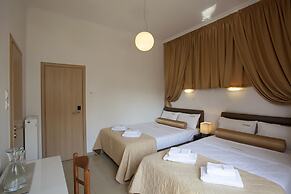 Metropolis Hotel
