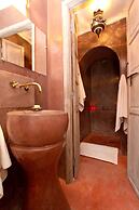 Riad O2