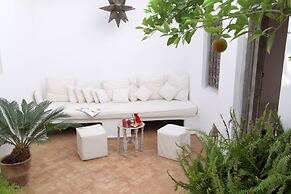 Riad O2