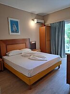 Bristol Hotel & Apartments