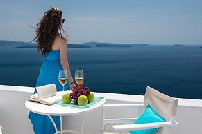 Kima Oia Suites