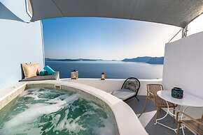 Kima Oia Suites
