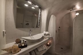 Kima Oia Suites