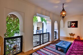 Dar Baraka & Karam