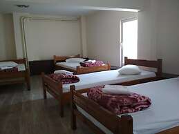 Pella Inn Hostel