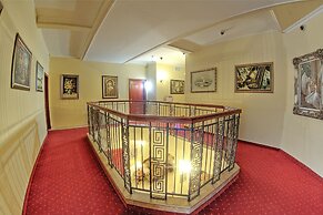 Planeta Inn Hotel