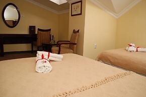 Planeta Inn Hotel
