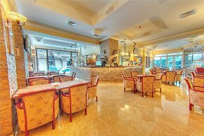 Planeta Inn Hotel