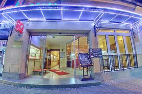 Planeta Inn Hotel