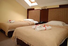 Planeta Inn Hotel