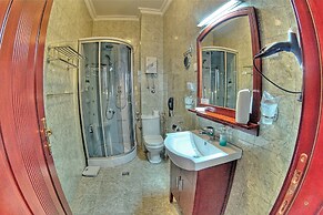 Planeta Inn Hotel