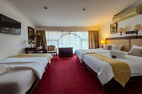 Planeta Inn Hotel