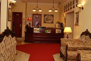 Planeta Inn Hotel