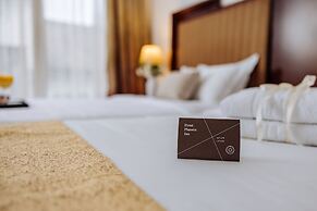 Planeta Inn Hotel