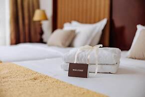 Planeta Inn Hotel