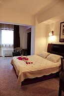 Hotel Avis