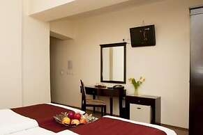 Hotel Avis