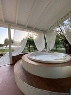 Yonca Lodge