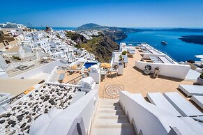 Nefeli Homes - Adults Only