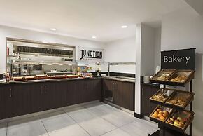 Ramada by Wyndham Cambridge