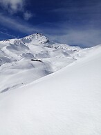 Arosa Alpine Club - Adults Only