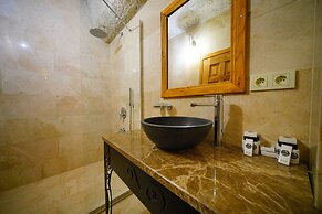 Cave Hotel Saksagan