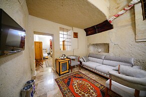 Cave Hotel Saksagan