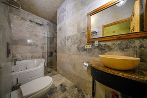 Cave Hotel Saksagan
