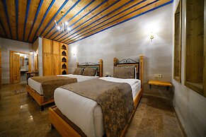 Cave Hotel Saksagan