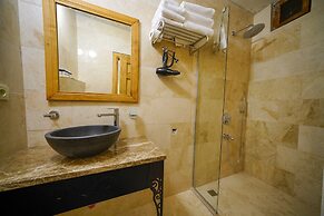 Cave Hotel Saksagan