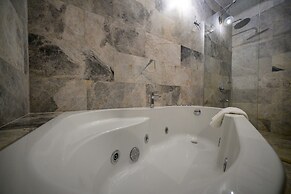 Cave Hotel Saksagan