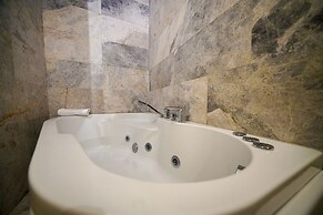 Cave Hotel Saksagan