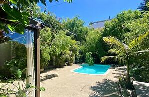 Cape Standard Guest House