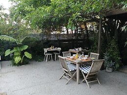 Cape Standard Guest House