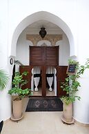 Riad Noor Charana