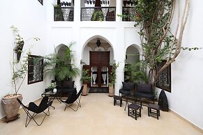 Riad Noor Charana