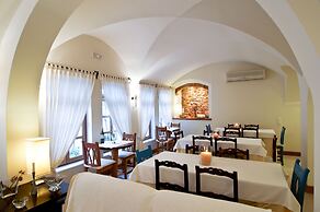 Matina Hotel