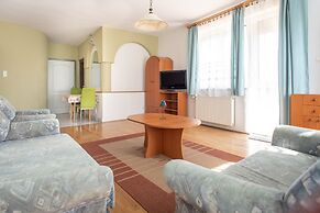 Flora Villa