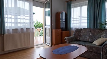 Flora Villa