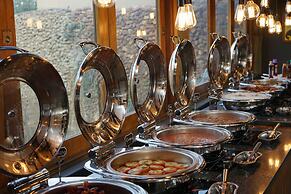 Garden Route Game Lodge