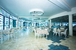 Chaika Beach Resort