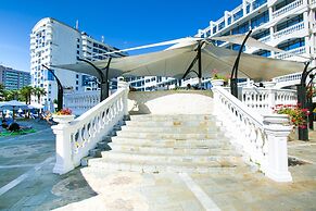Chaika Beach Resort