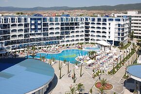 Chaika Beach Resort